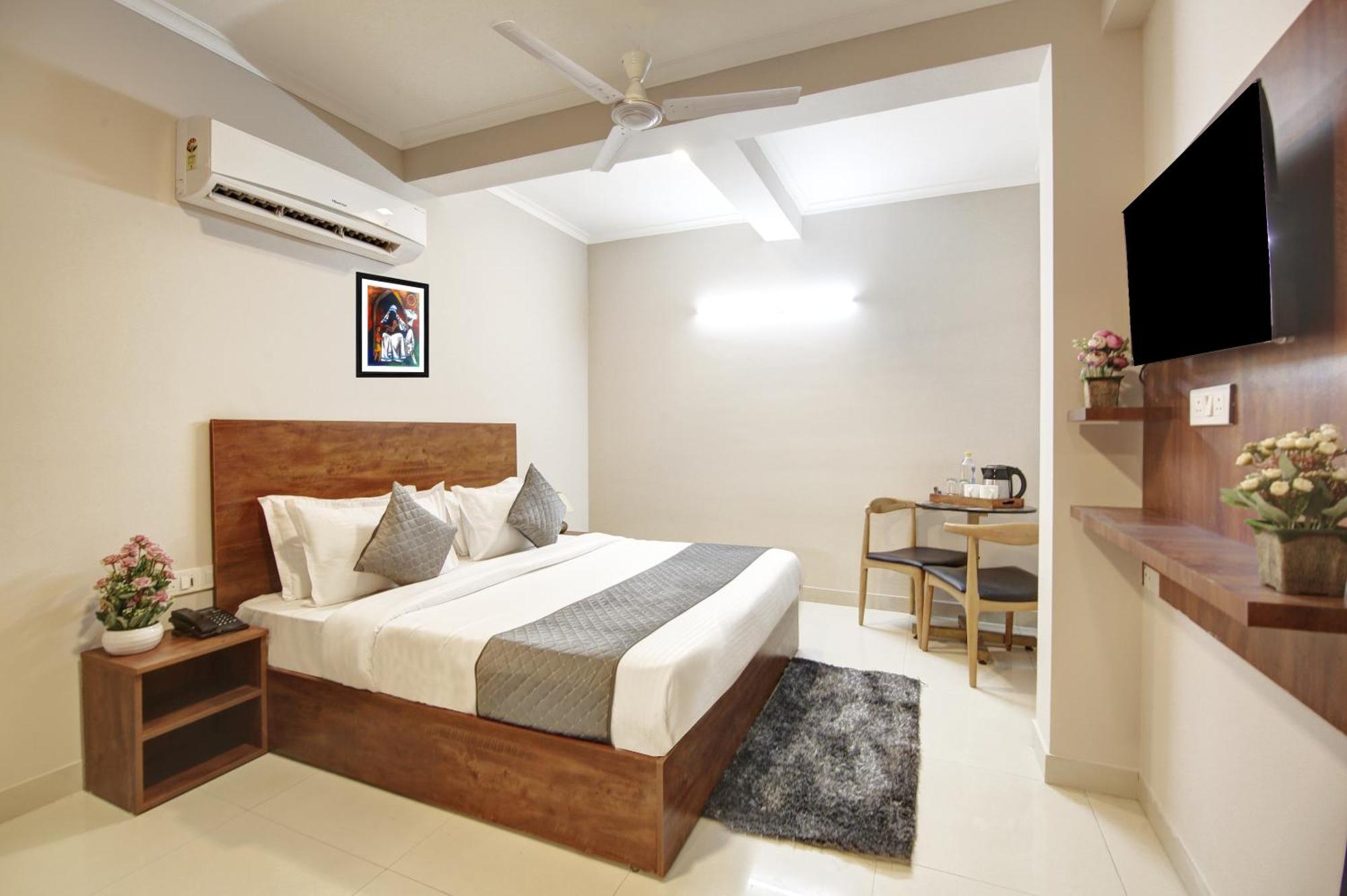 Limewood Stay - Executive Huda City Center Gurgaon Ngoại thất bức ảnh