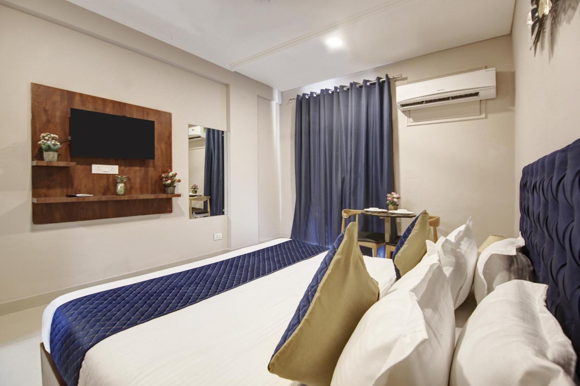 Limewood Stay - Executive Huda City Center Gurgaon Ngoại thất bức ảnh