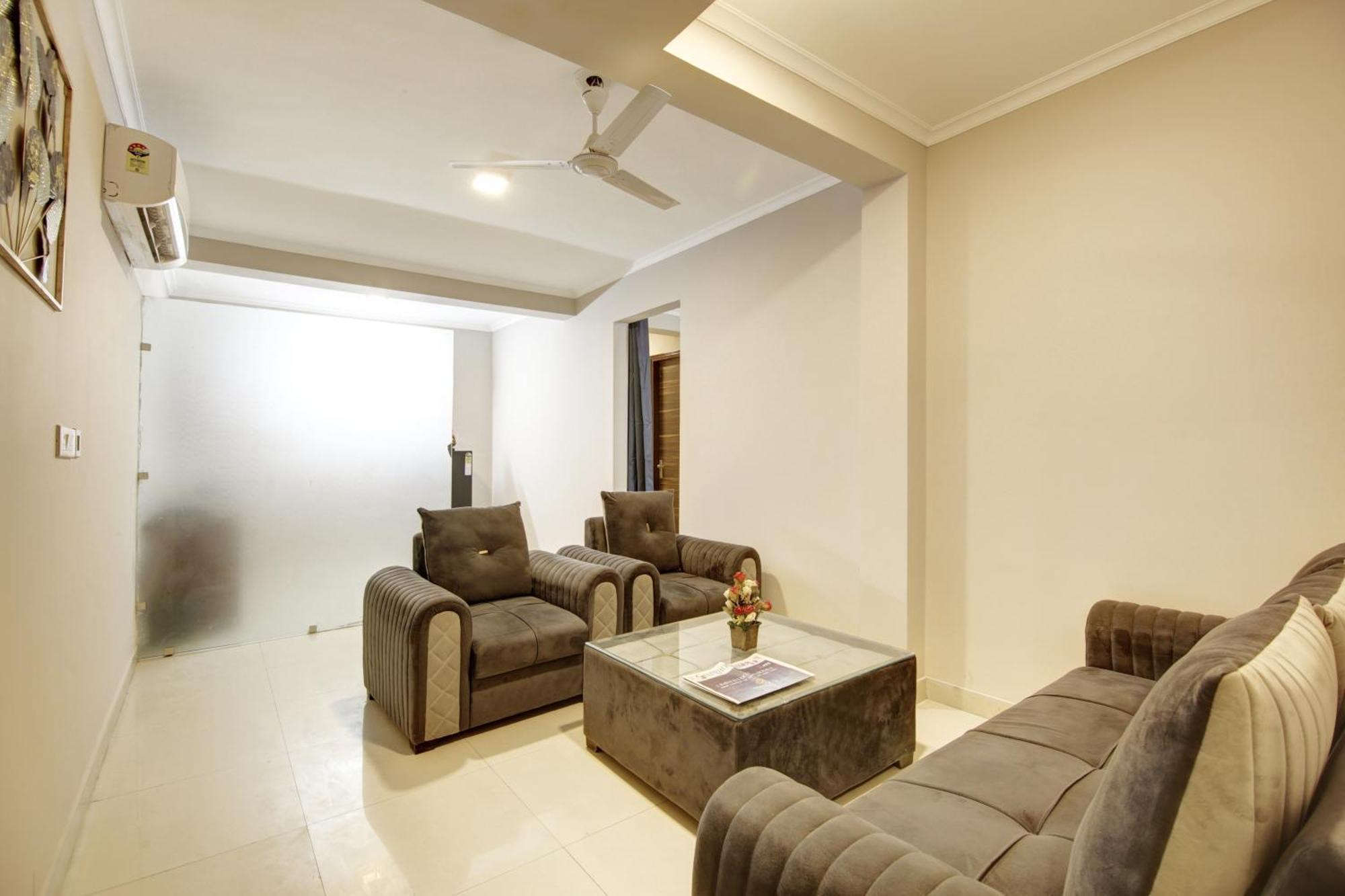 Limewood Stay - Executive Huda City Center Gurgaon Ngoại thất bức ảnh
